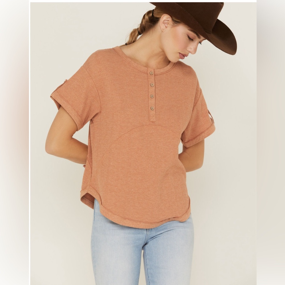 Cleo + Wolf Women's Short Sleeve Waffle Knit Top M